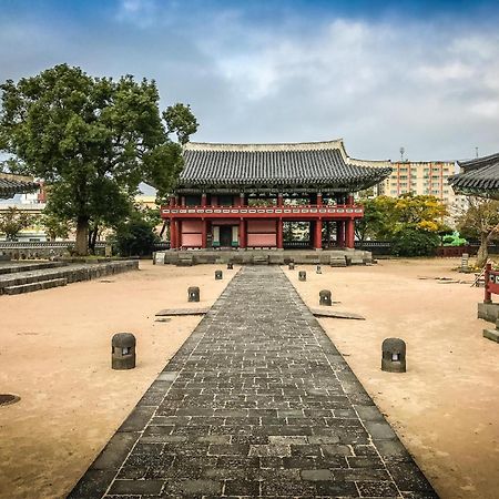 Jeju Robero Hotel Bagian luar foto