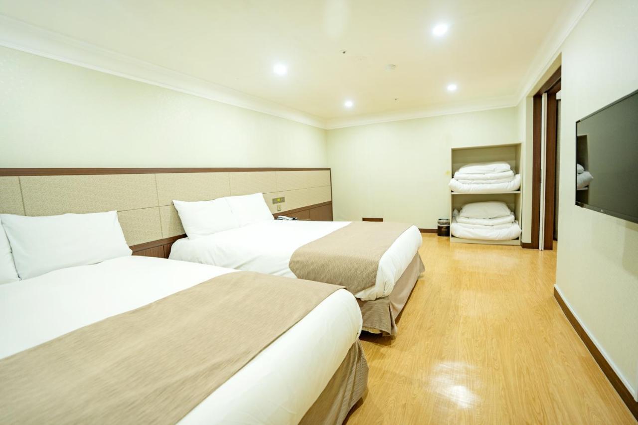Jeju Robero Hotel Bagian luar foto