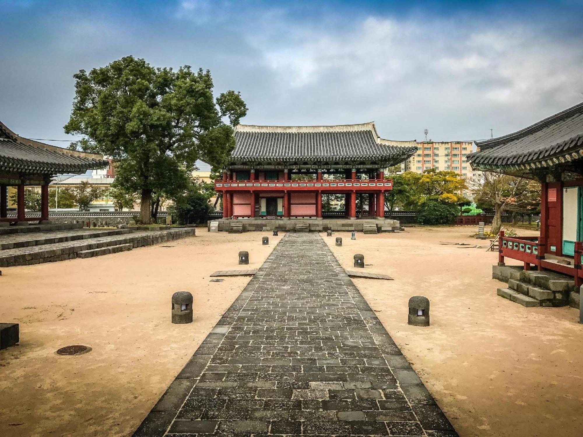 Jeju Robero Hotel Bagian luar foto