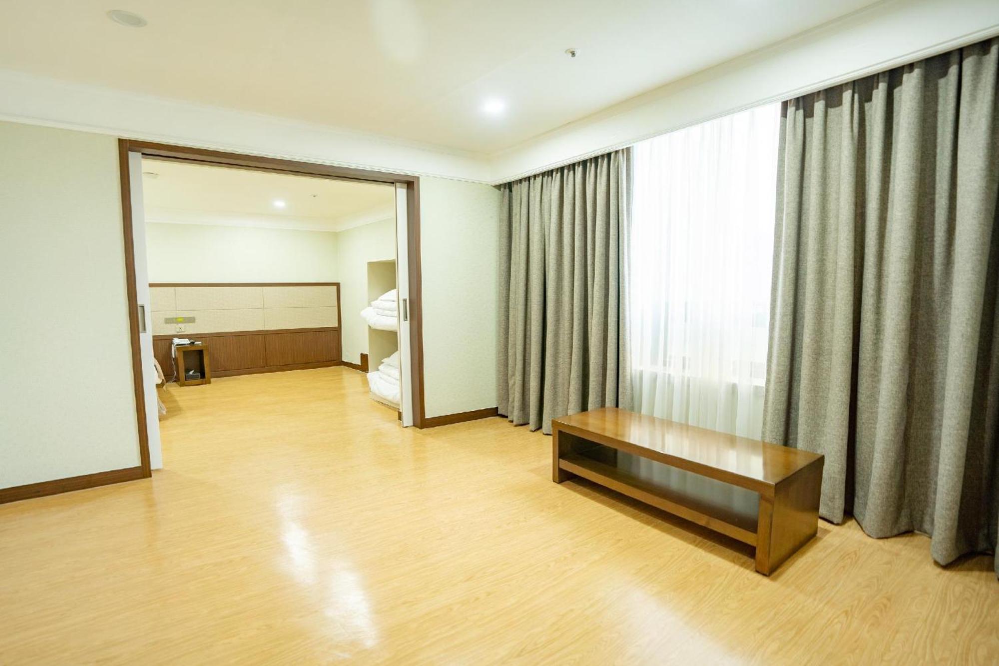 Jeju Robero Hotel Bagian luar foto