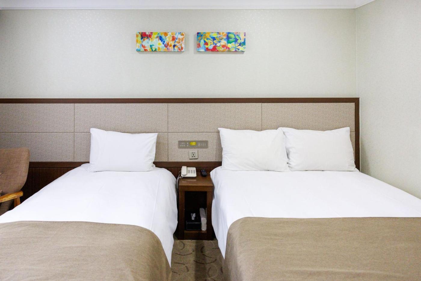 Jeju Robero Hotel Bagian luar foto